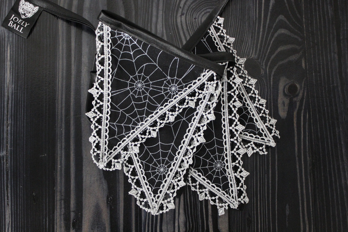 Silver Spiderweb Bunting